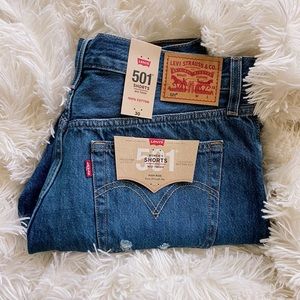 LEVI’S 501 HIGH RISE MID THIGH SHORTS SIZE 30 NWT